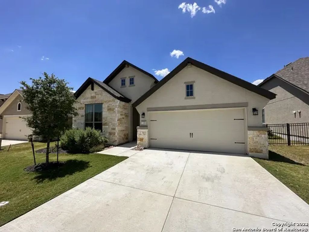 126 La Cima, Boerne