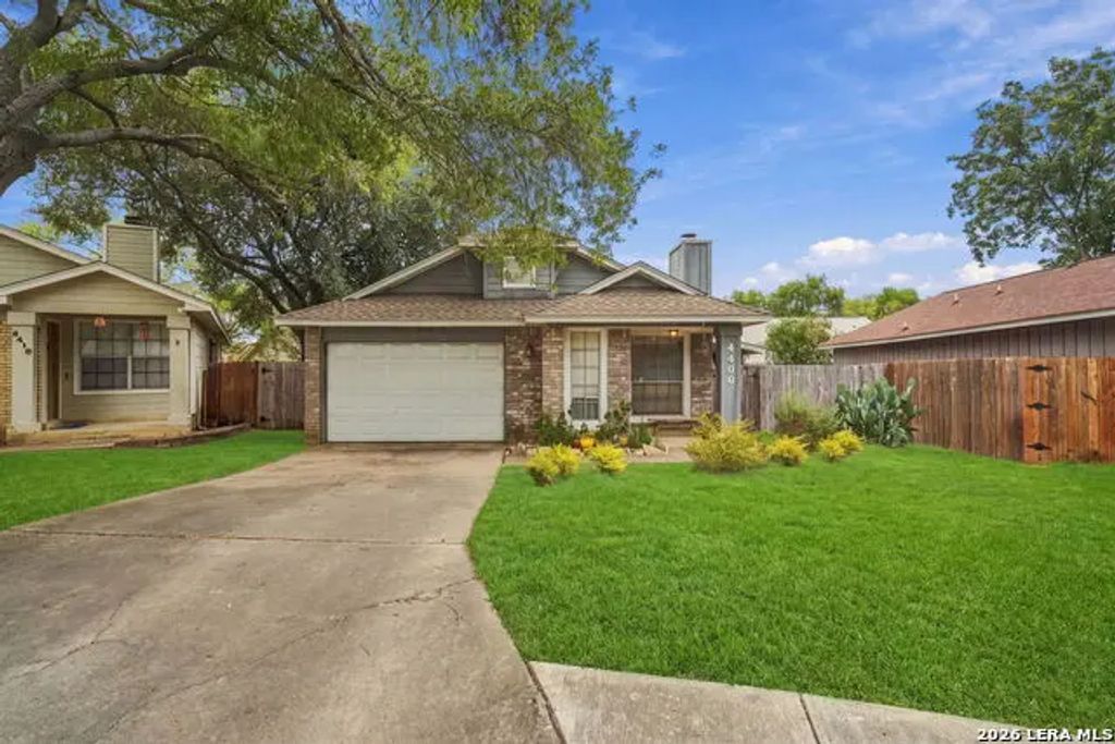 4406 Knollmanor, San Antonio