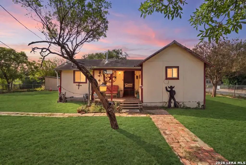 828 Fenfield Ave, San Antonio