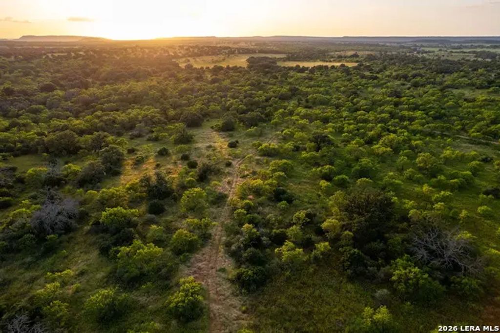 Tbd Broke O, Llano