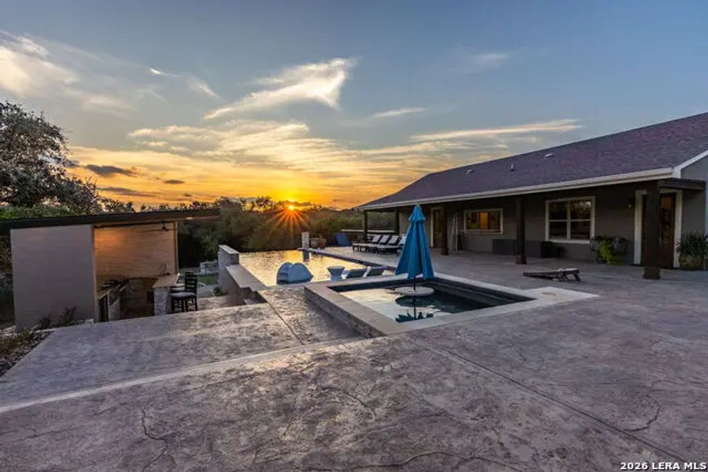 5679 Copper Vly, New Braunfels