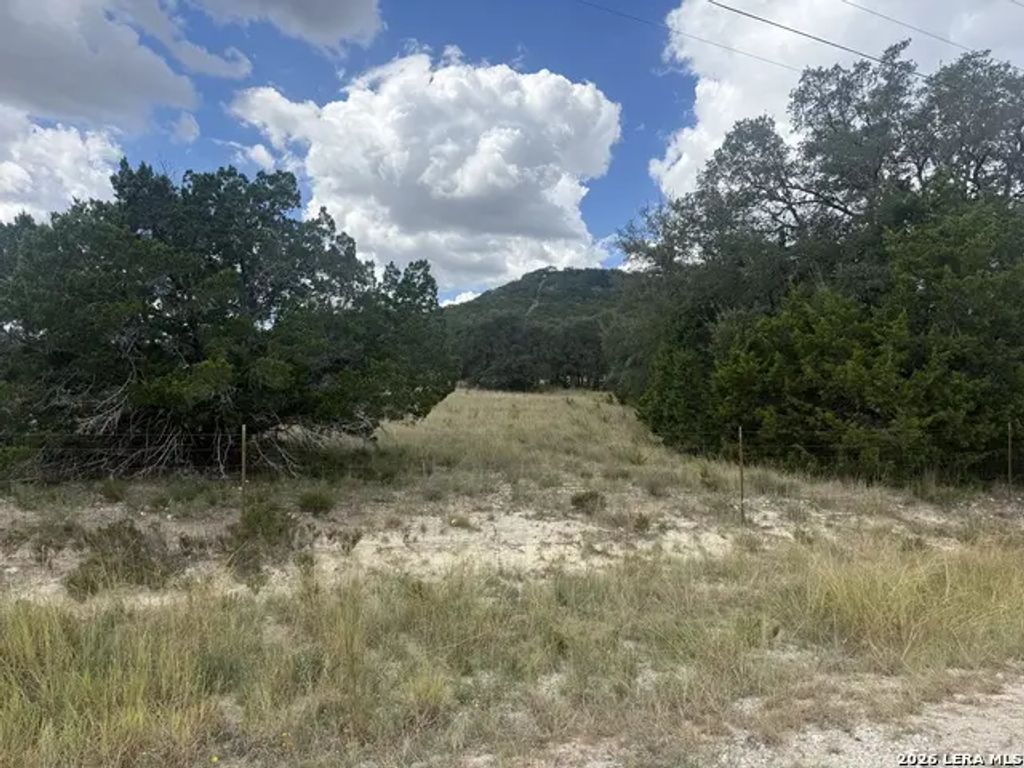 Bear Creek Rd, Pipe Creek