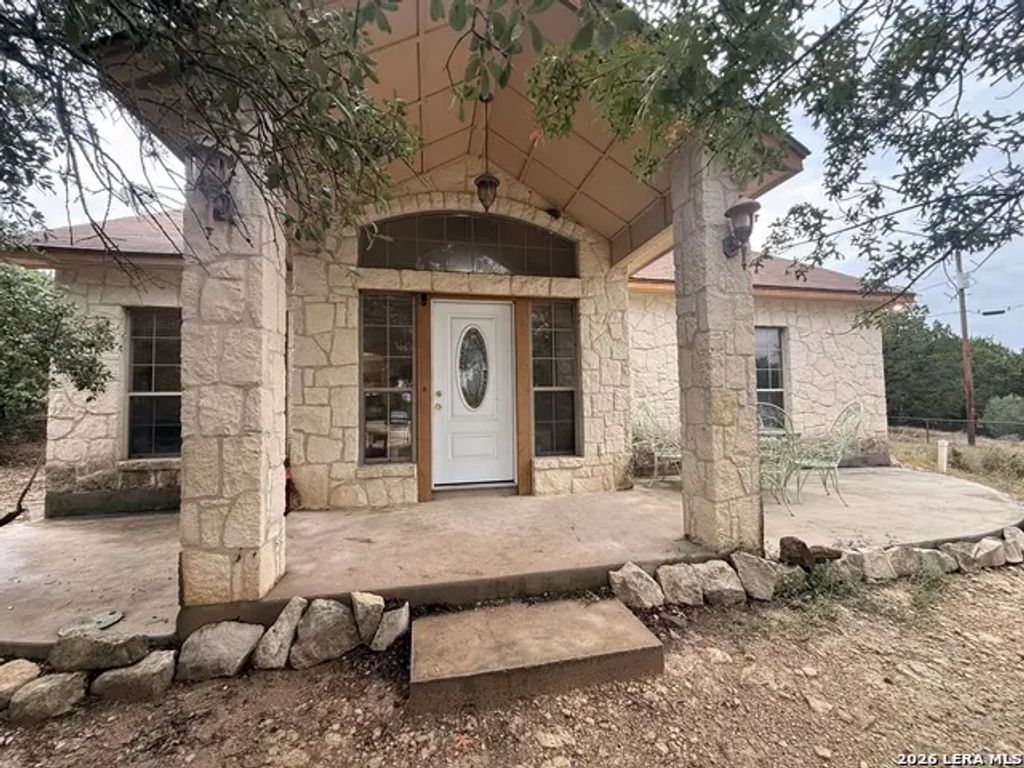 172 Candy Rd, Pipe Creek