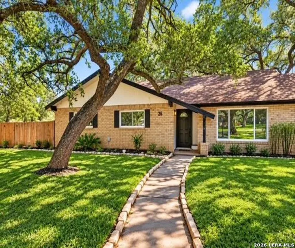 26 Sunrise Dr, Pleasanton