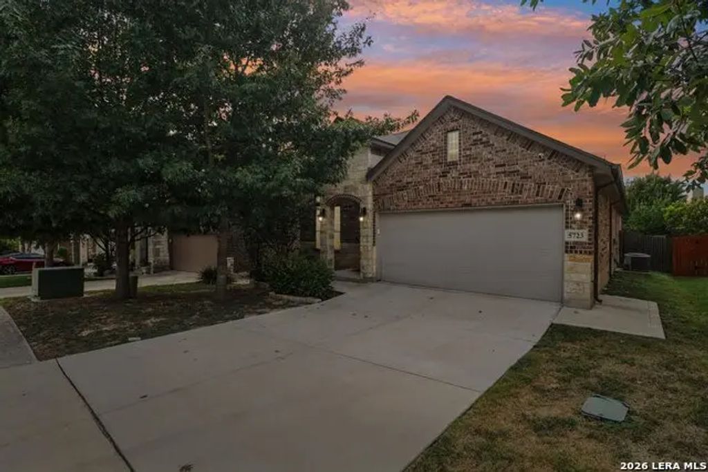 5723 Mckinney, San Antonio