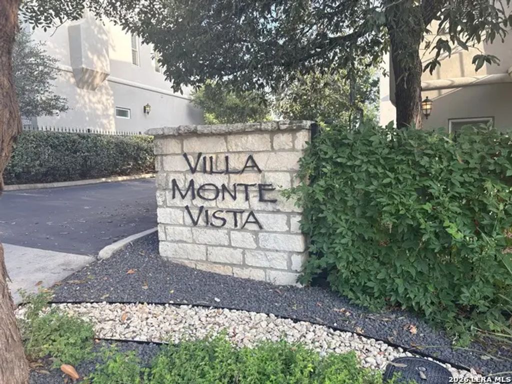 225 E Mulberry 231-2, San Antonio