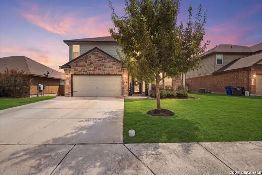 1344 Lauren St, New Braunfels