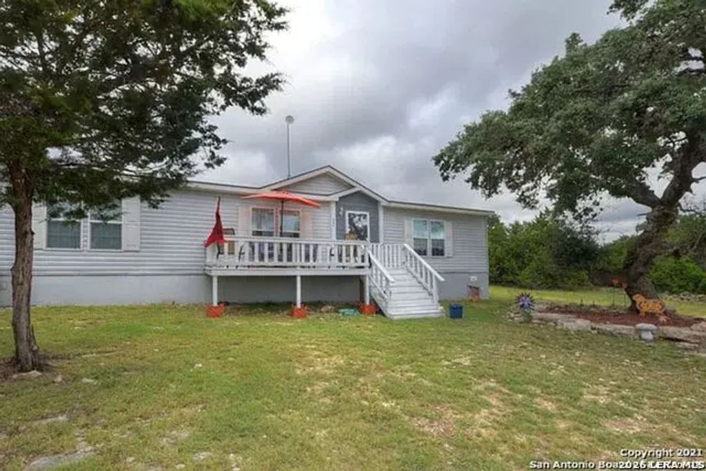 260 Private Road 1510, Bandera