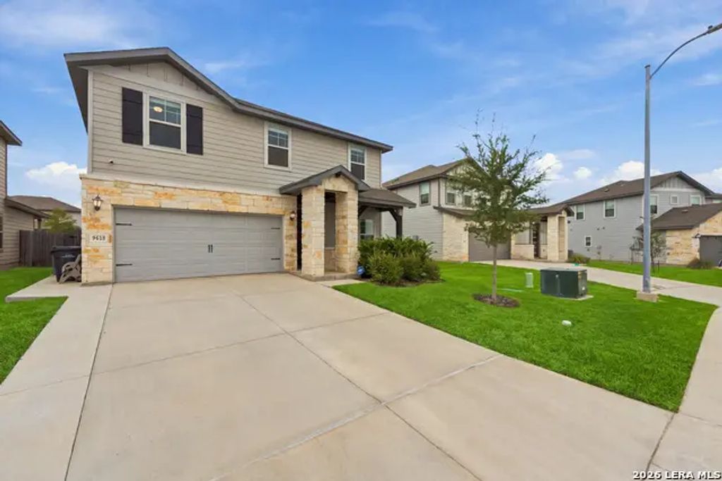 9515 Bonito Falls Dr, Converse