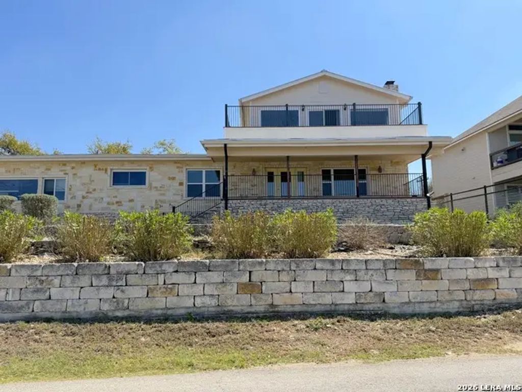 1210 Skyline, Canyon Lake