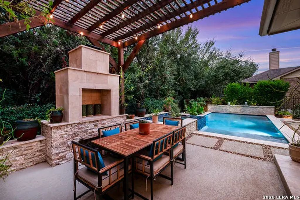10622 Larch Grove Ct, Helotes
