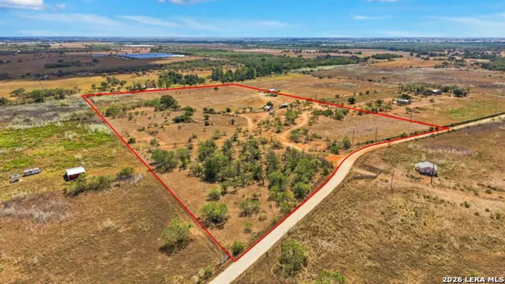 2280 County Road 117, Nixon
