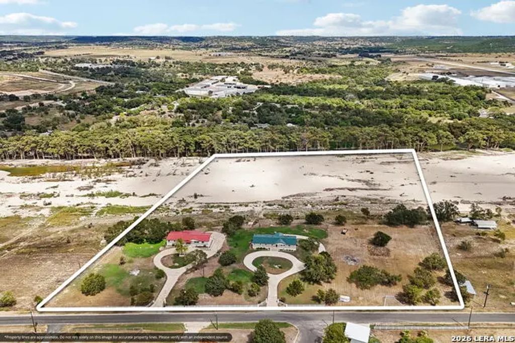 250&256 Wharton Rd, Kerrville