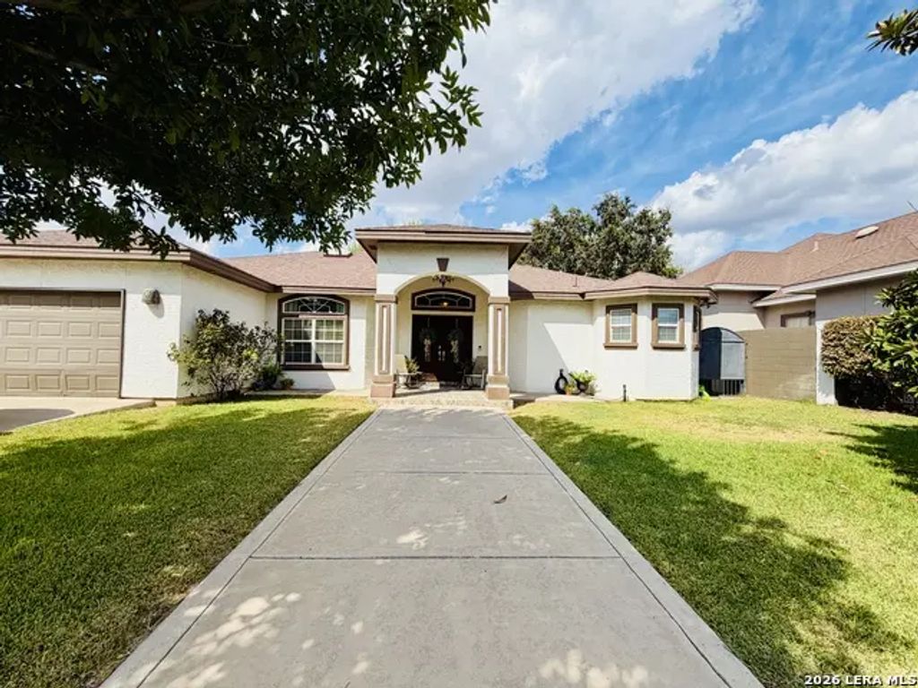 2285 Misty Willow Dr, Eagle Pass