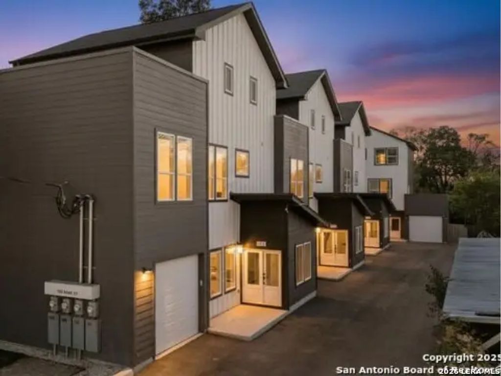 106 Bank St 101, San Antonio