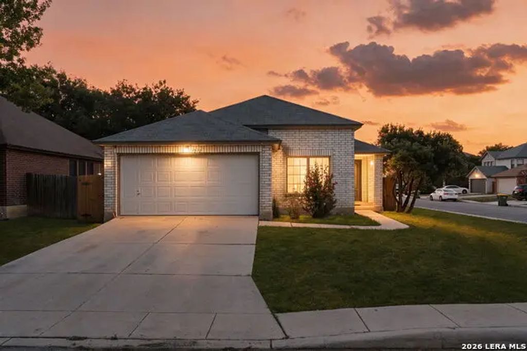 1212 Carmel Oaks, San Antonio