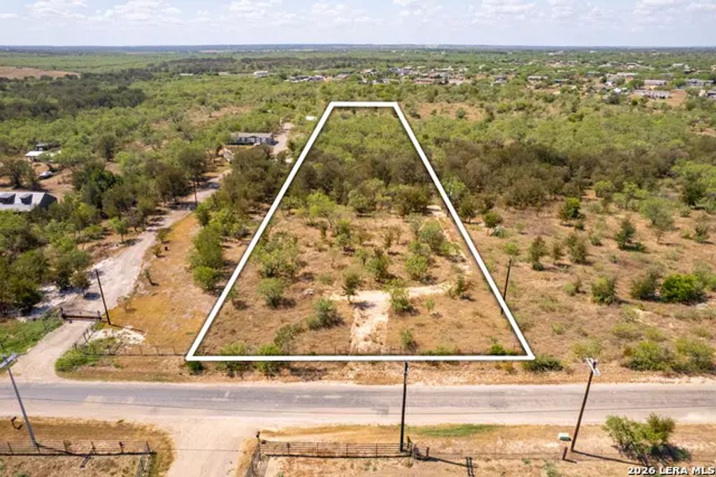 3915 Barth Rd, Lockhart