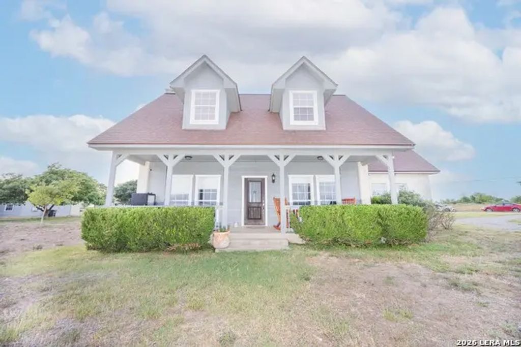 241 Private Road 3808, San Antonio