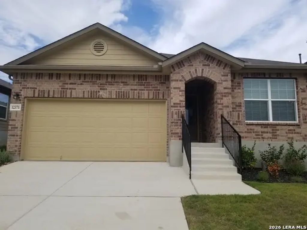 12365 Erstein Valley, Schertz