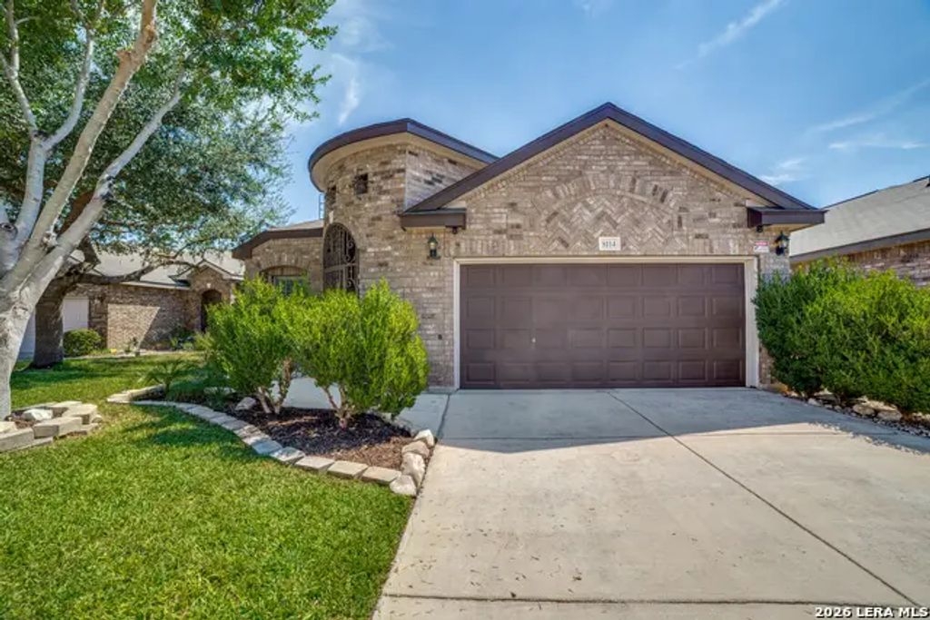 8114 Grissom Post, San Antonio