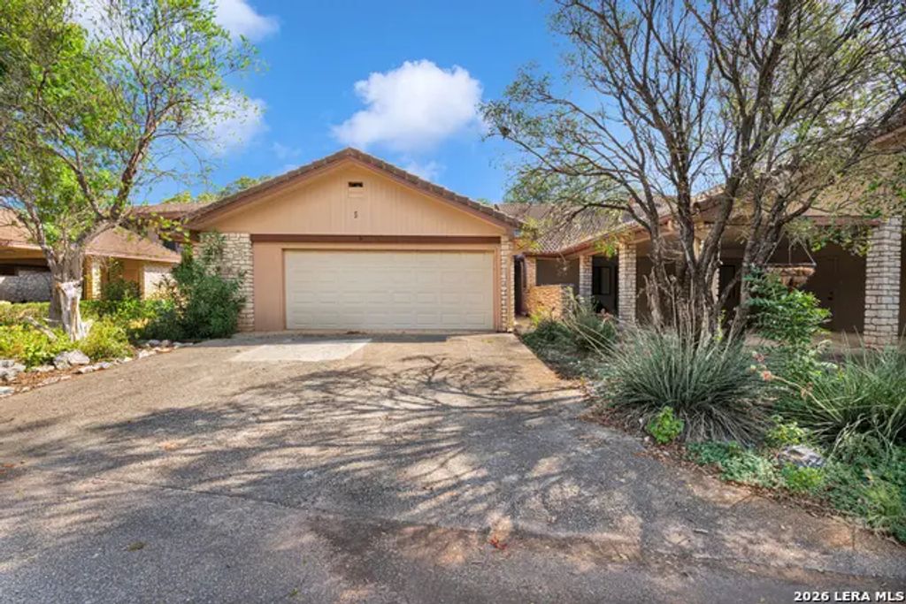 2745 Bandera Hwy # B-5, Kerrville