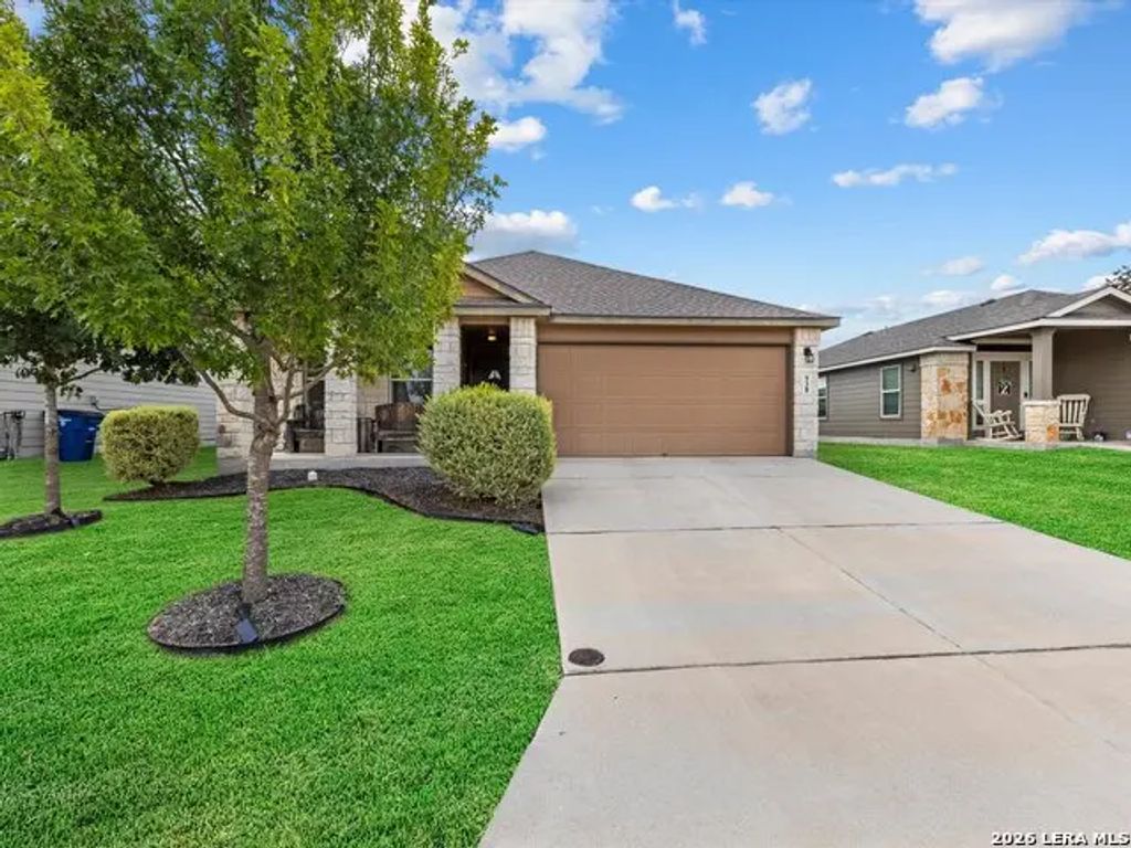 938 Pumpkin Rdg, New Braunfels