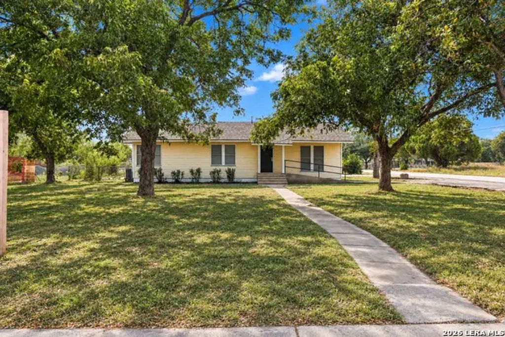 2329 S Ww White Rd, San Antonio
