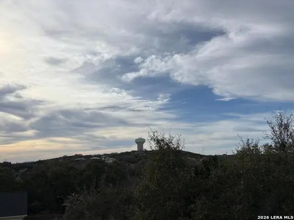 611 Midnight Dr, San Antonio