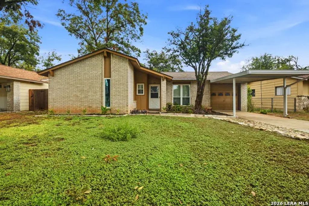 624 Pecan, Schertz