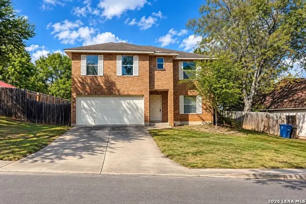 6123 Bear Br, San Antonio