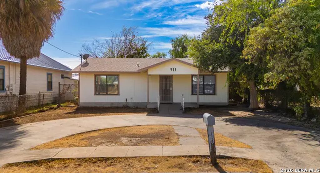 933 Avenue B, Eagle Pass