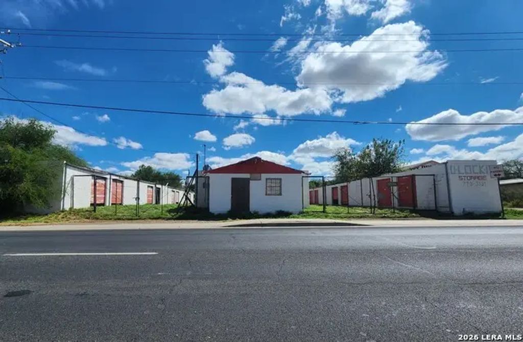 3432 Del Rio Blvd., Eagle Pass