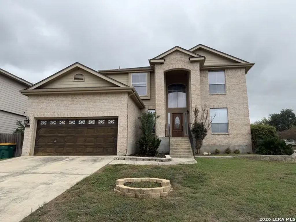 9747 Justice Ln, Converse