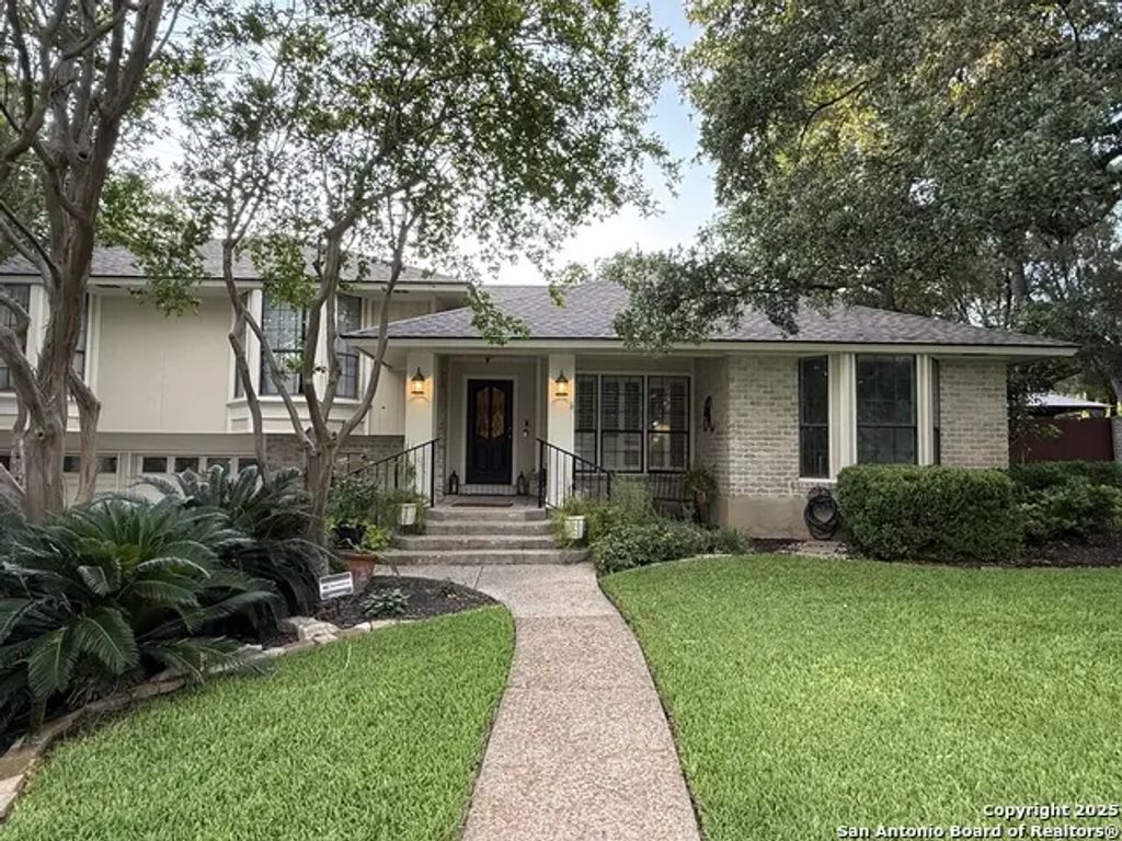 11323 Whisper Dawn, San Antonio
