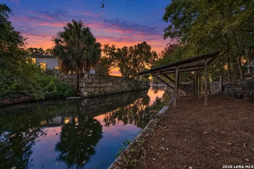 427 River Bend Dr, New Braunfels