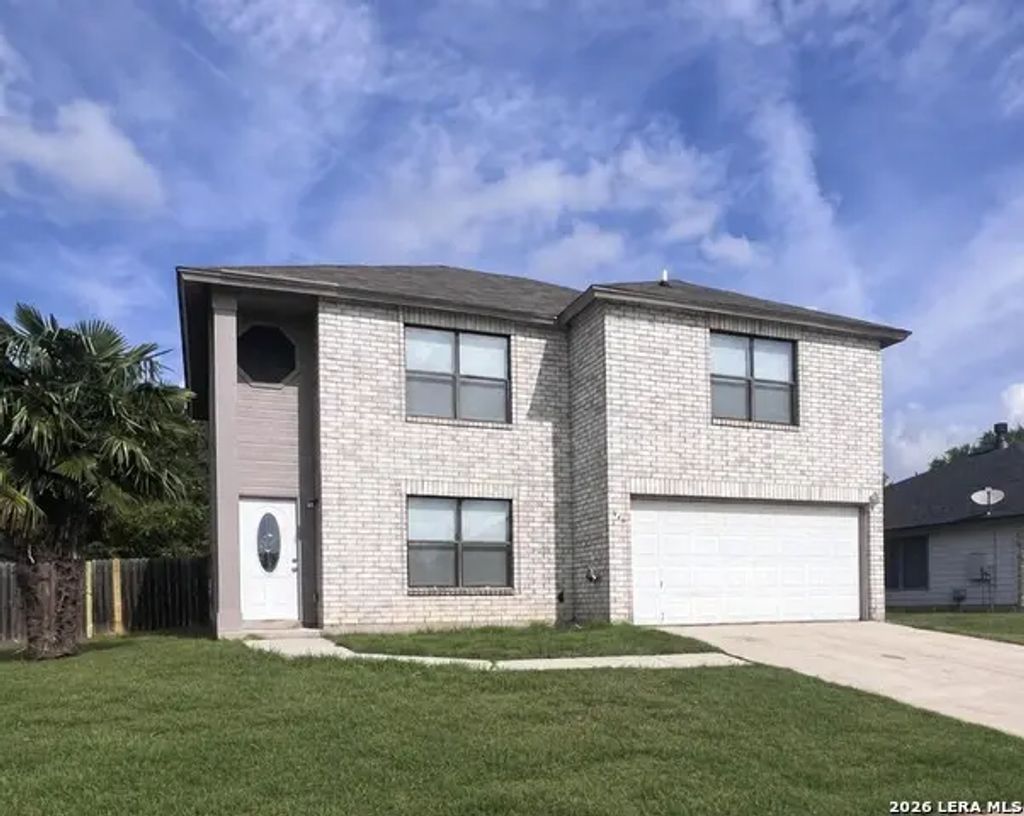 347 Stone Gate Dr, New Braunfels