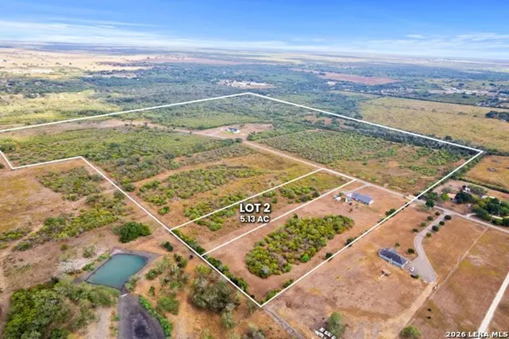 Paisano Trail Lot 2, Beeville
