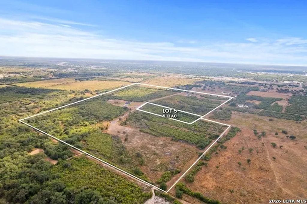Paisano Trail Lot 5, Beeville