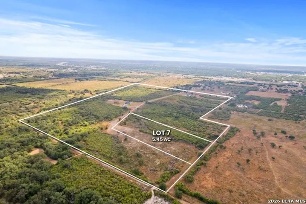 Paisano Trail Lot 7, Beeville