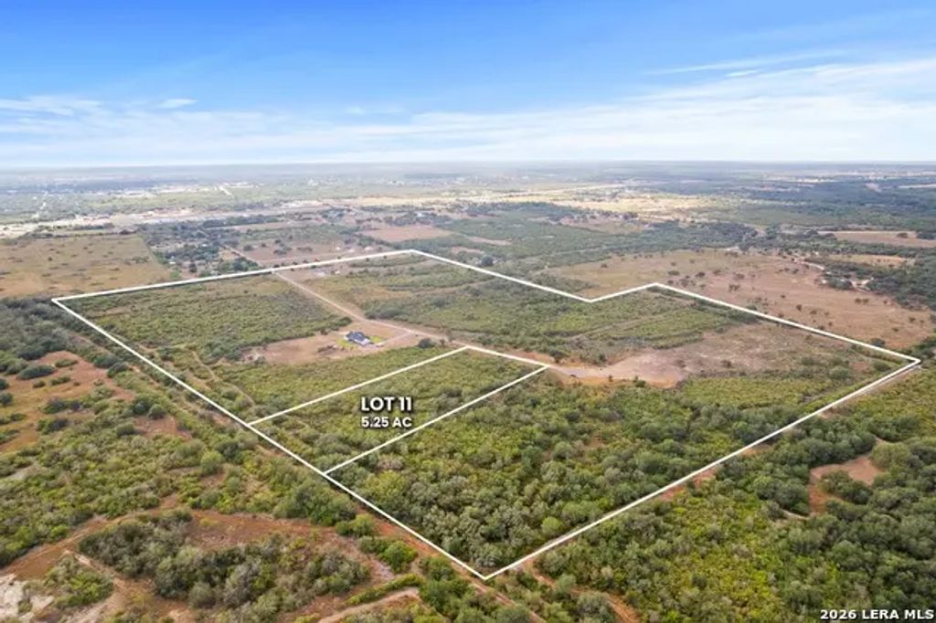 Paisano Trail Lot 11, Beeville
