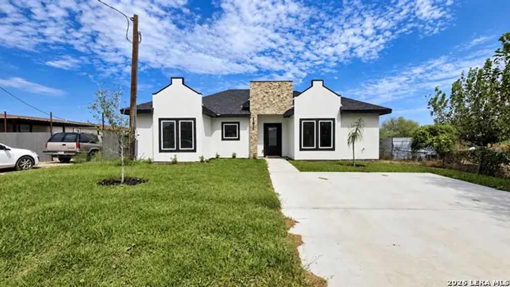 260 Park St., Eagle Pass