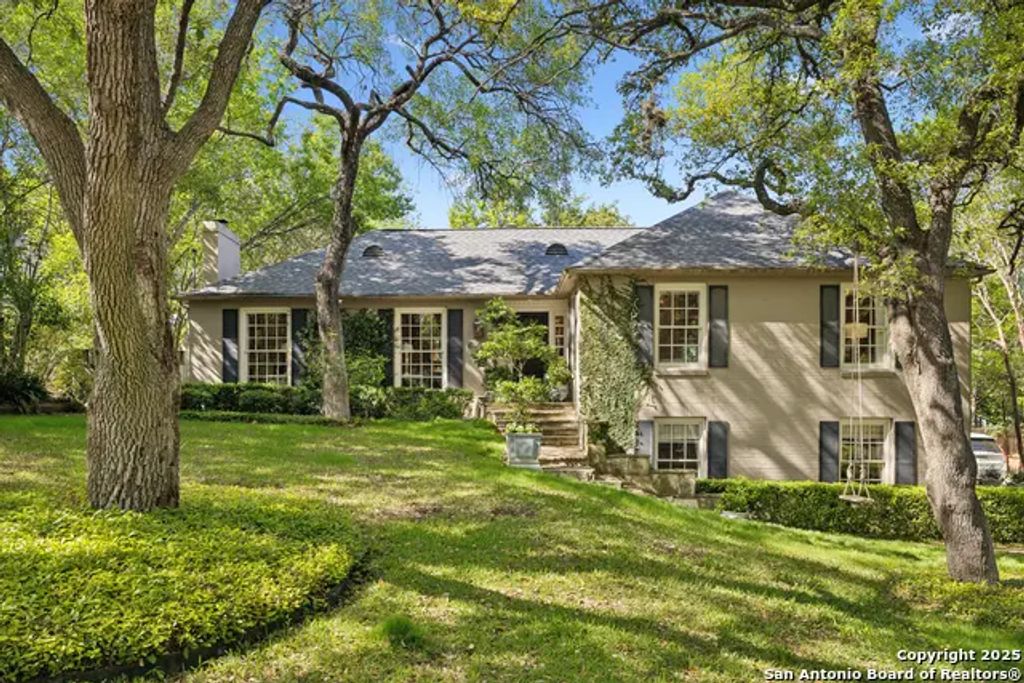 643 Terrell Rd, Terrell Hills
