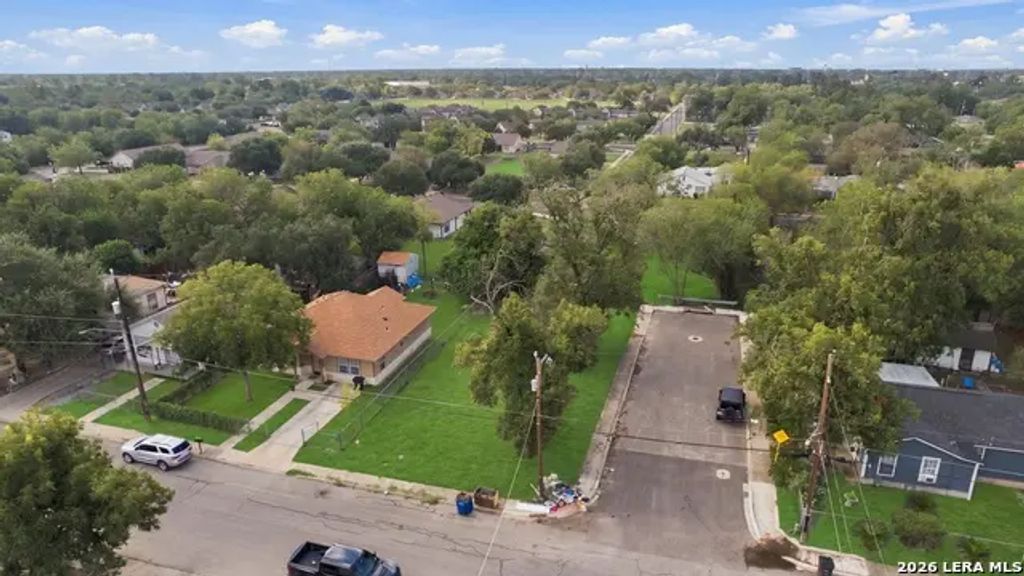 4262 W Cesar E Chavez Blvd, San Antonio
