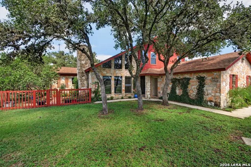 13415 Sleepy Oaks Ln, San Antonio