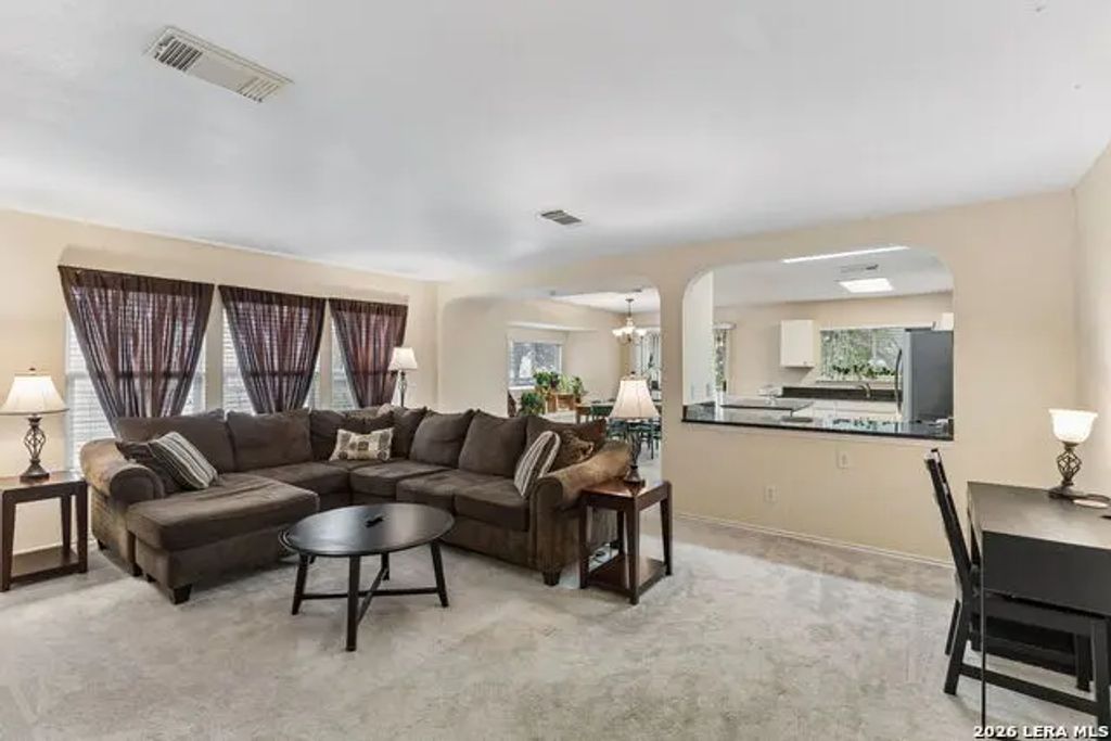 6815 Knights Hvn, Live Oak