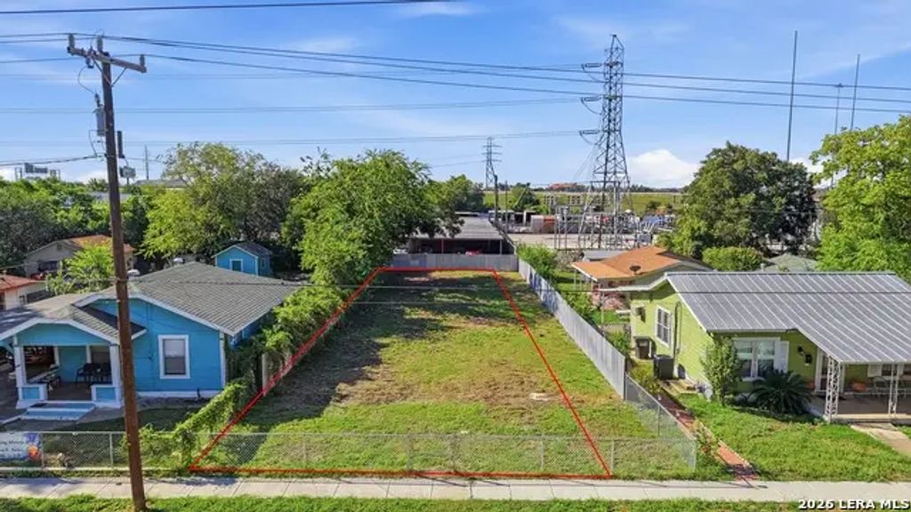 548 W Highland Blvd, San Antonio