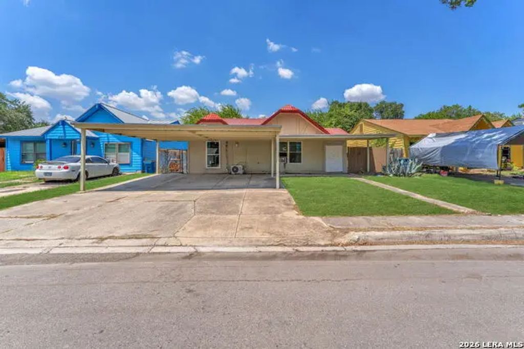 4807 Borchers Dr, Kirby