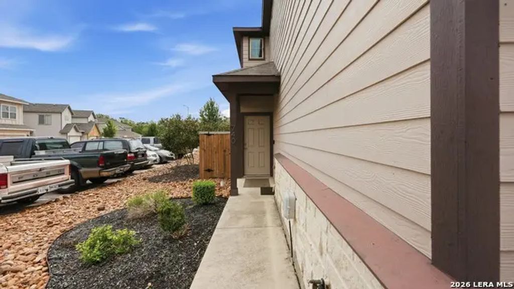 740 Gristmill Dr, New Braunfels