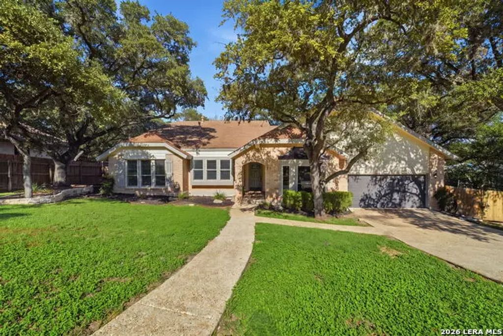 13030 Hunters Breeze St, San Antonio