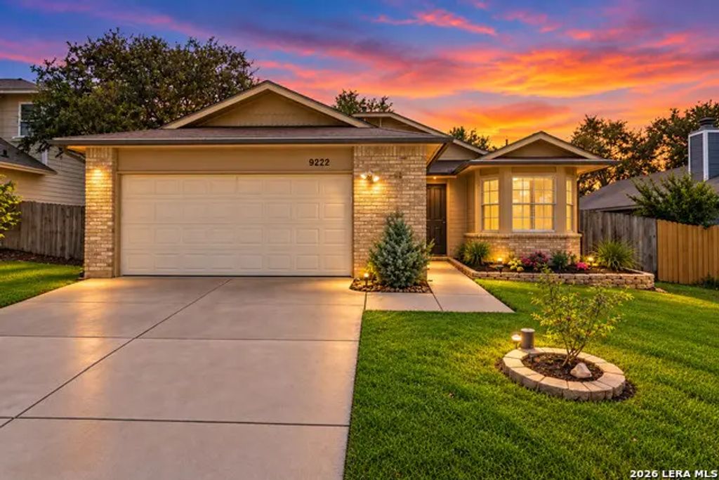9222 Ridge Climb, San Antonio